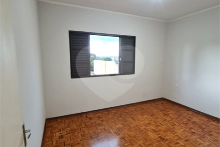 Apartamento à venda de 2 dormitórios no Edifício São José, Araraquara