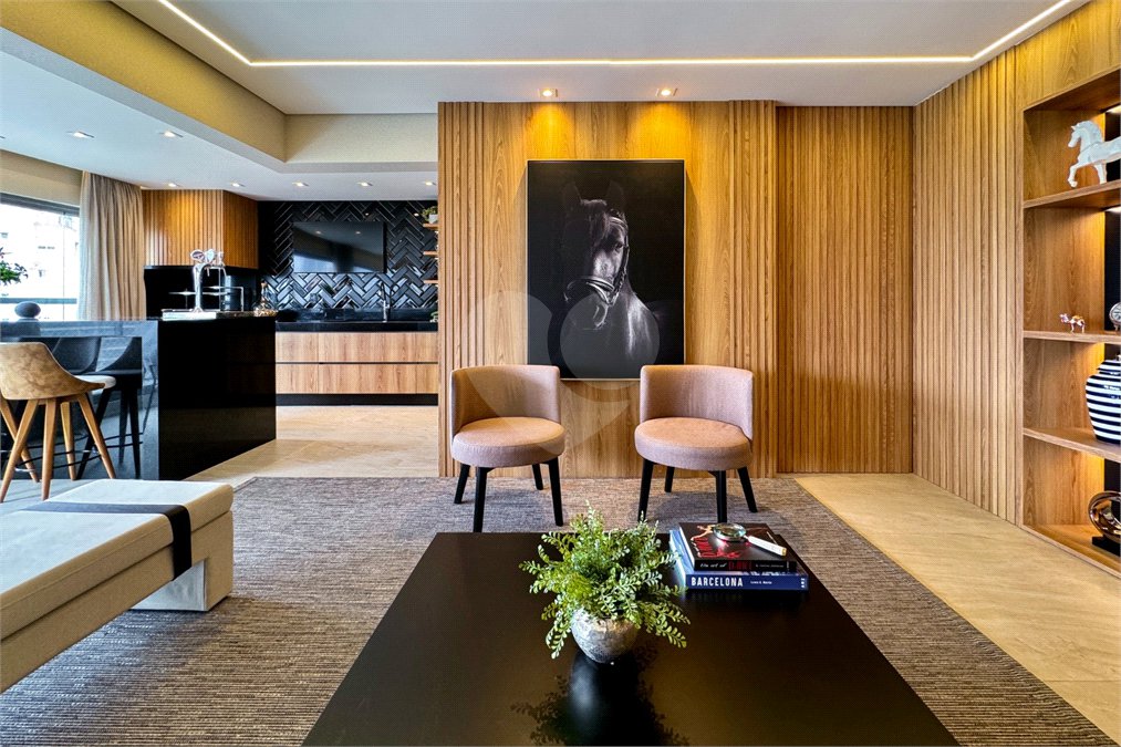 Apartamento à venda com 3 suítes em Chácara Santo Antônio, São Paulo, SP