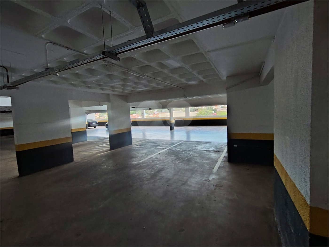 Apartamento com condomínio de clube 3 Dormitórios e 1 Suíte
