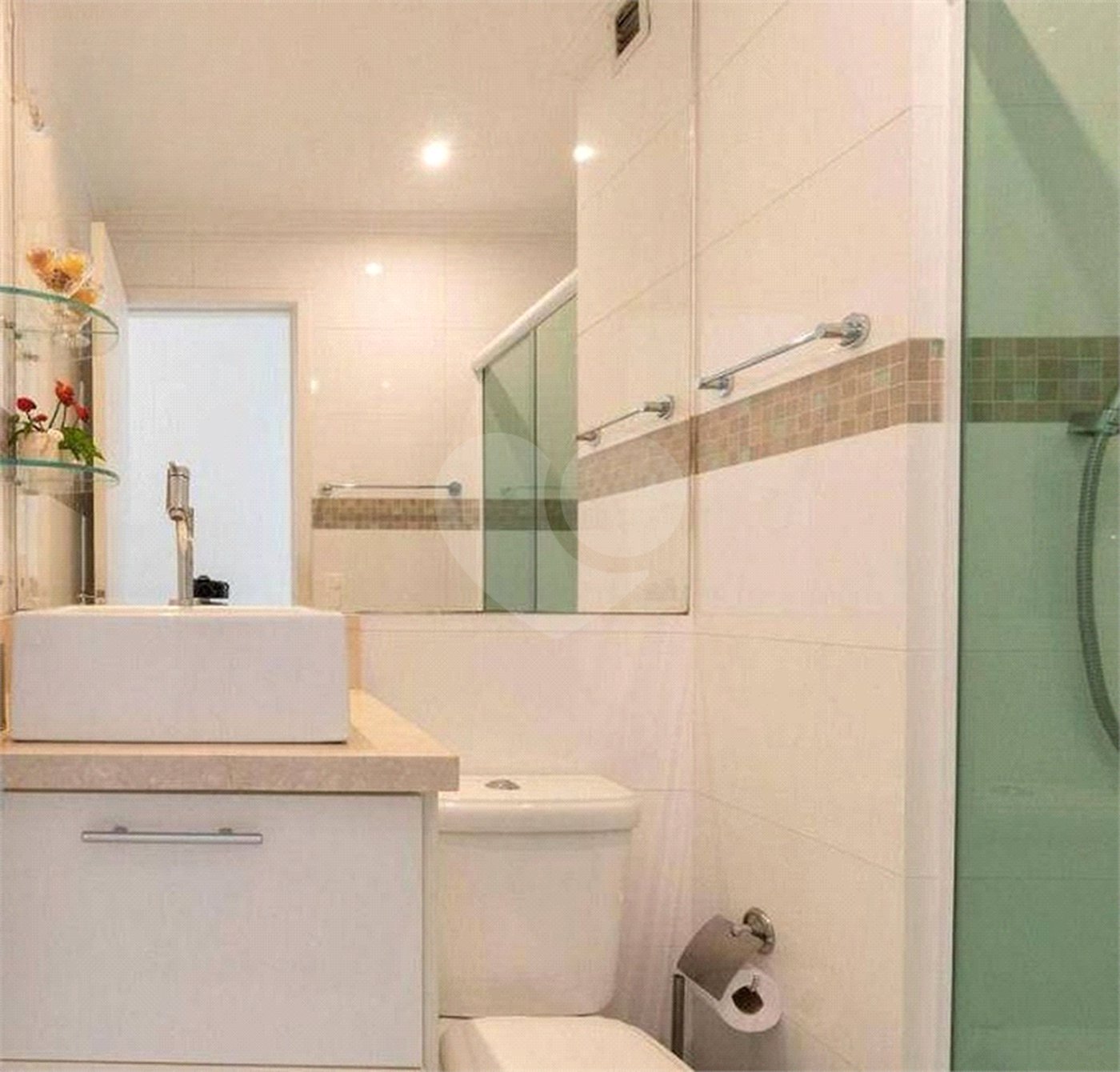 Apartamento Condominio Clube em Pinheiros com 90 m² Útil com 3 dormitórios sendo 1 suíte com 1 Vagas