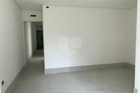 Sobrado novo , com 230m² , 3 suítes , 4 vagas de garagem , à venda no Jardim Bela Vista , em Santo André.