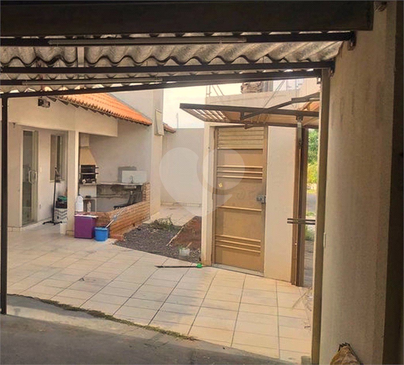 Casa térrea para venda em Araraquara/SP.