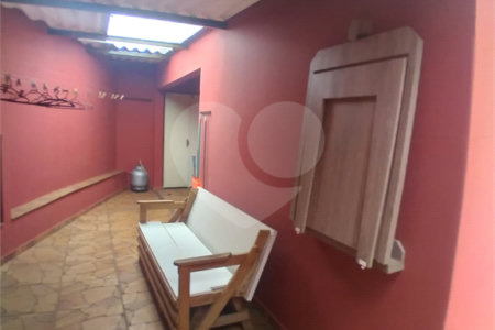 Casa + salão comercial na Vila Vista Alegre