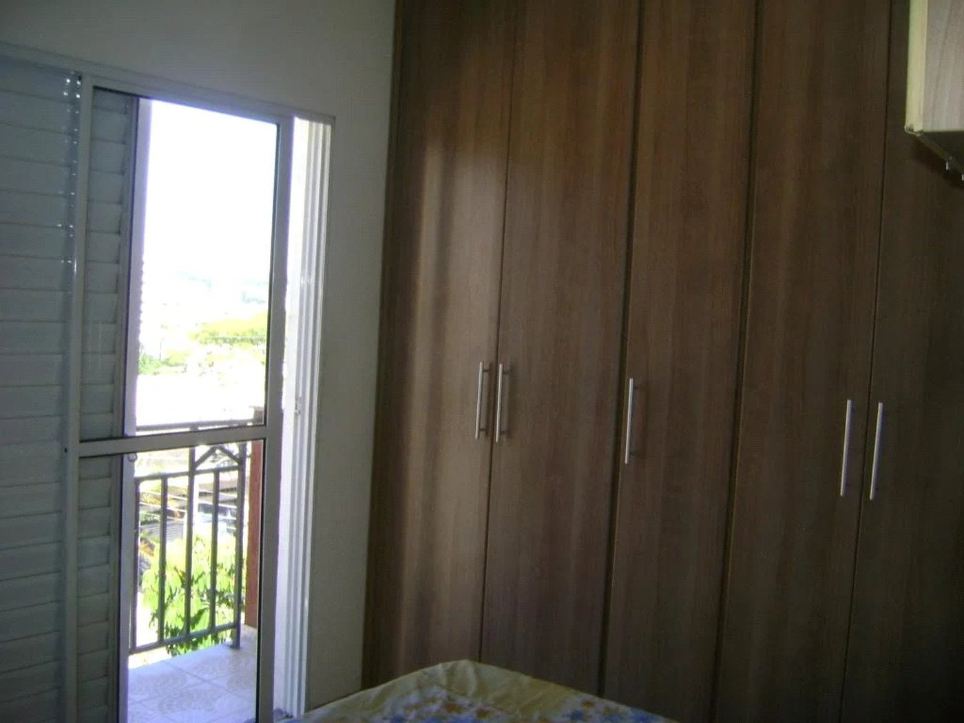 Casa à venda com 3 quartos, sendo 1 suíte, no condomínio Res Green Ville, São Paulo - SP