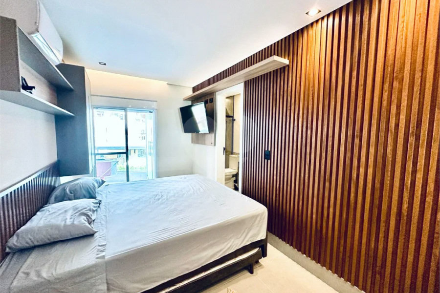 Apartamento à venda com 3 quartos, sendo 1 suíte, em Riviera de São Lourenço, Bertioga, SP