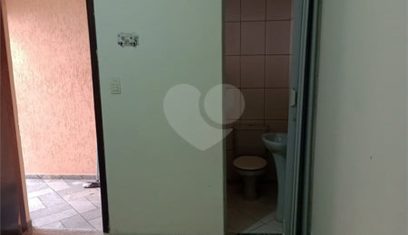 Casa à venda ou para alugar com 2 quartos, sendo 1 suíte, em Jardim São José, São Roque, SP