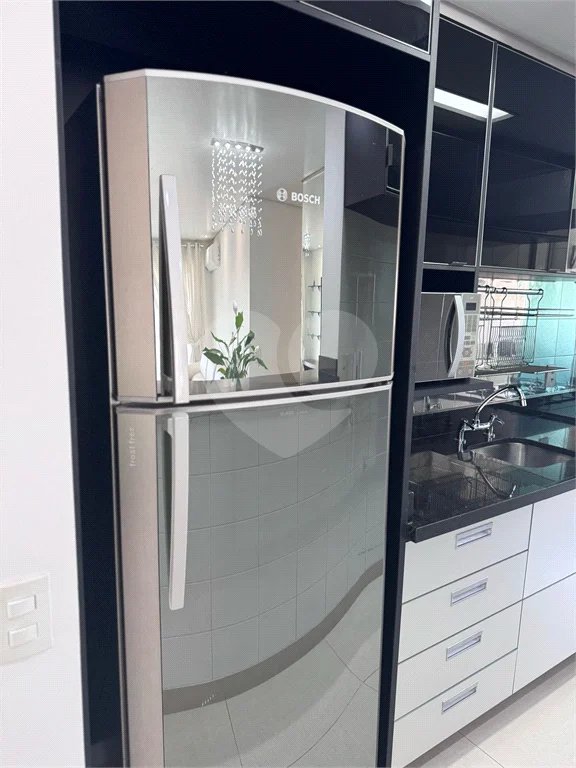 O Seu Apartamento Exclusivo: 74 m² Reformados ao Lado do Ibirapuera!