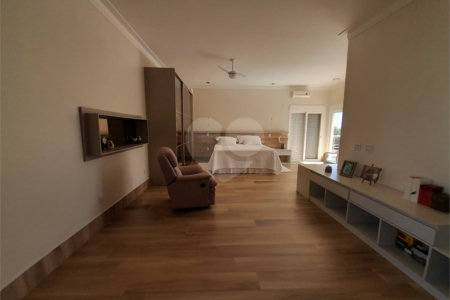 Casa à Venda no Condomínio Damha III – Elegância e Conforto para sua Família