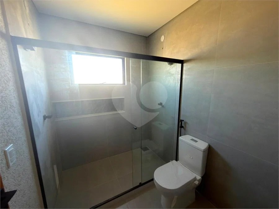 Casa à Venda no Ogiva em Cabo Frio com 4 Quartos em Condomínio Fechado