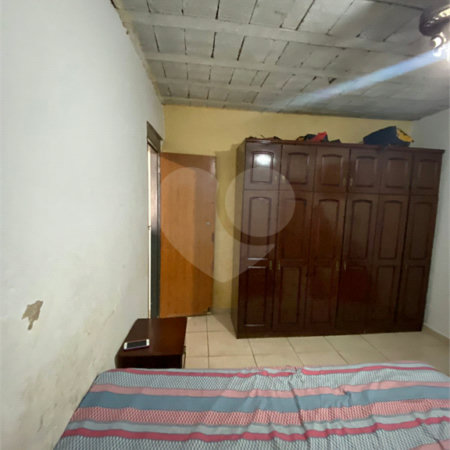 Casa Térrea com 1 dormitório.