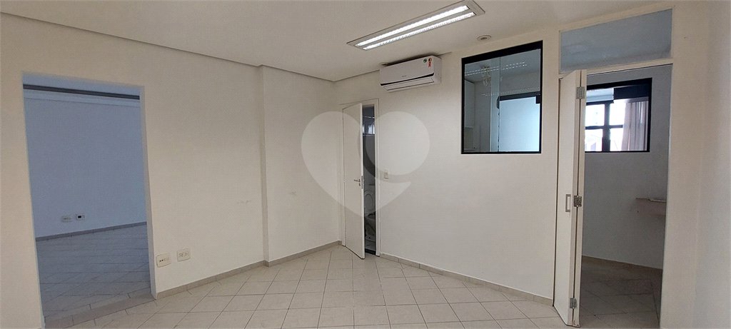SALA COMERCIAL A VENDA 70M², 2 BANHEIROS, 2 VAGAS, JARDIM AQUARIUS - SÃO JOSÉ DOS CAMPOS/SP.