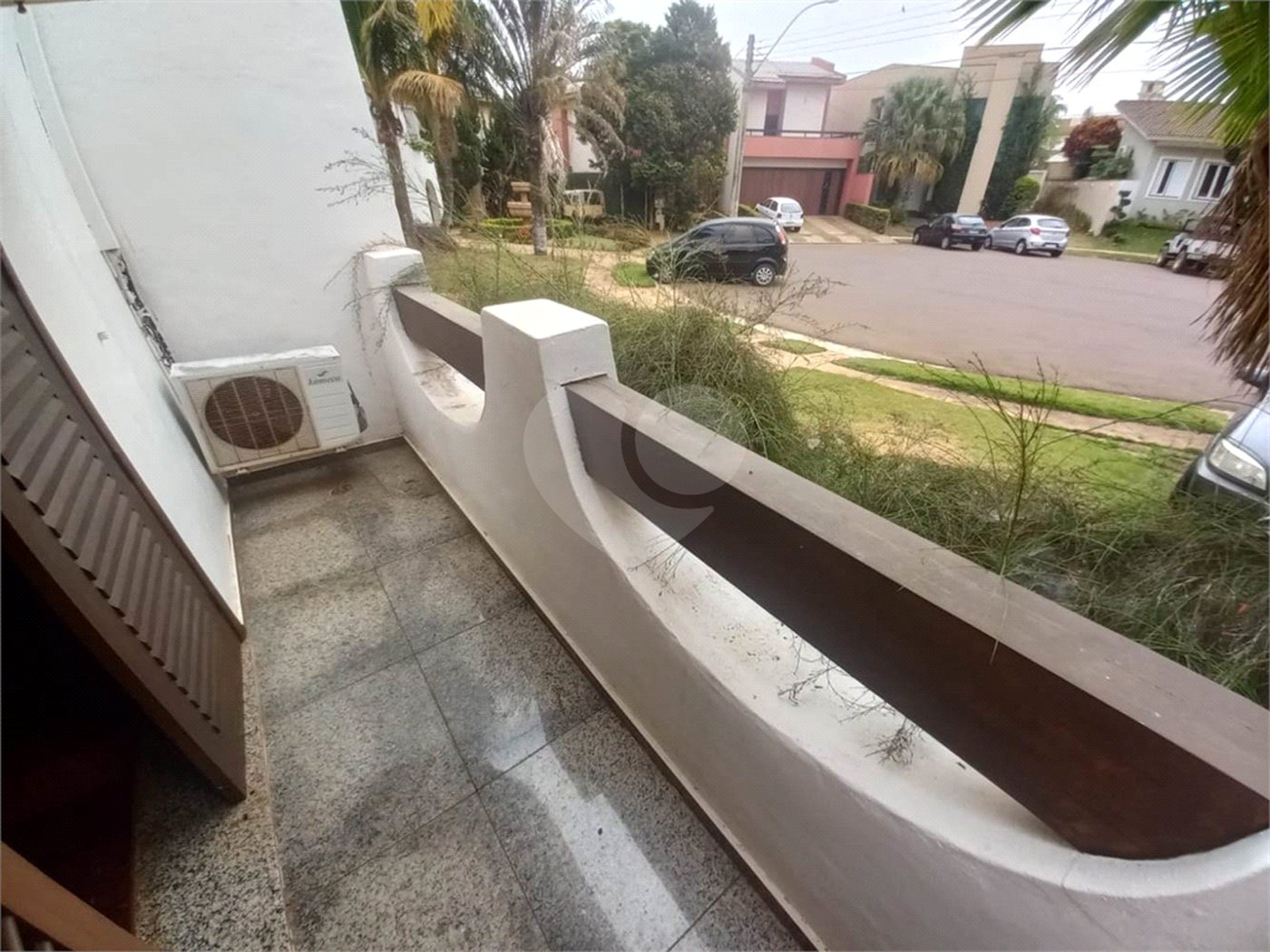 Casa térrea no Condomínio Faber I.