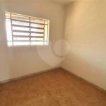 Sobrado com 4 dormitórios.