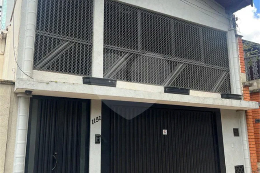 Casa Assobradada à Venda – Conforto, Excelente Acabamento e Localização Central