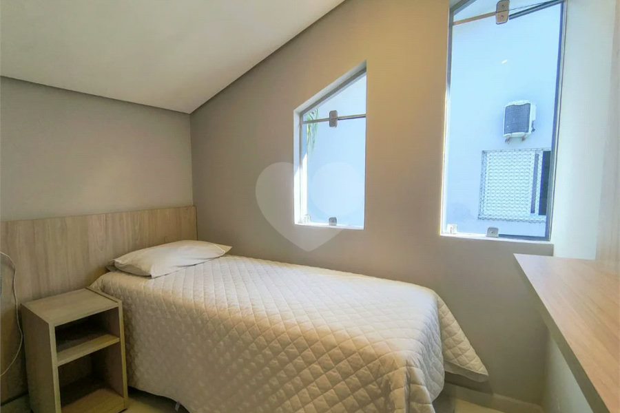 Casa à venda com 5 quartos, sendo 4 suítes, em Riviera de São Lourenço, Bertioga, SP