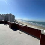 Cobertura de 300 m² com vista panorâmica para o mar