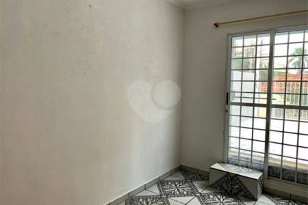 Sobrado de 150m2 com 4 dormitórios e 1 vaga à venda na Chácara Inglesa