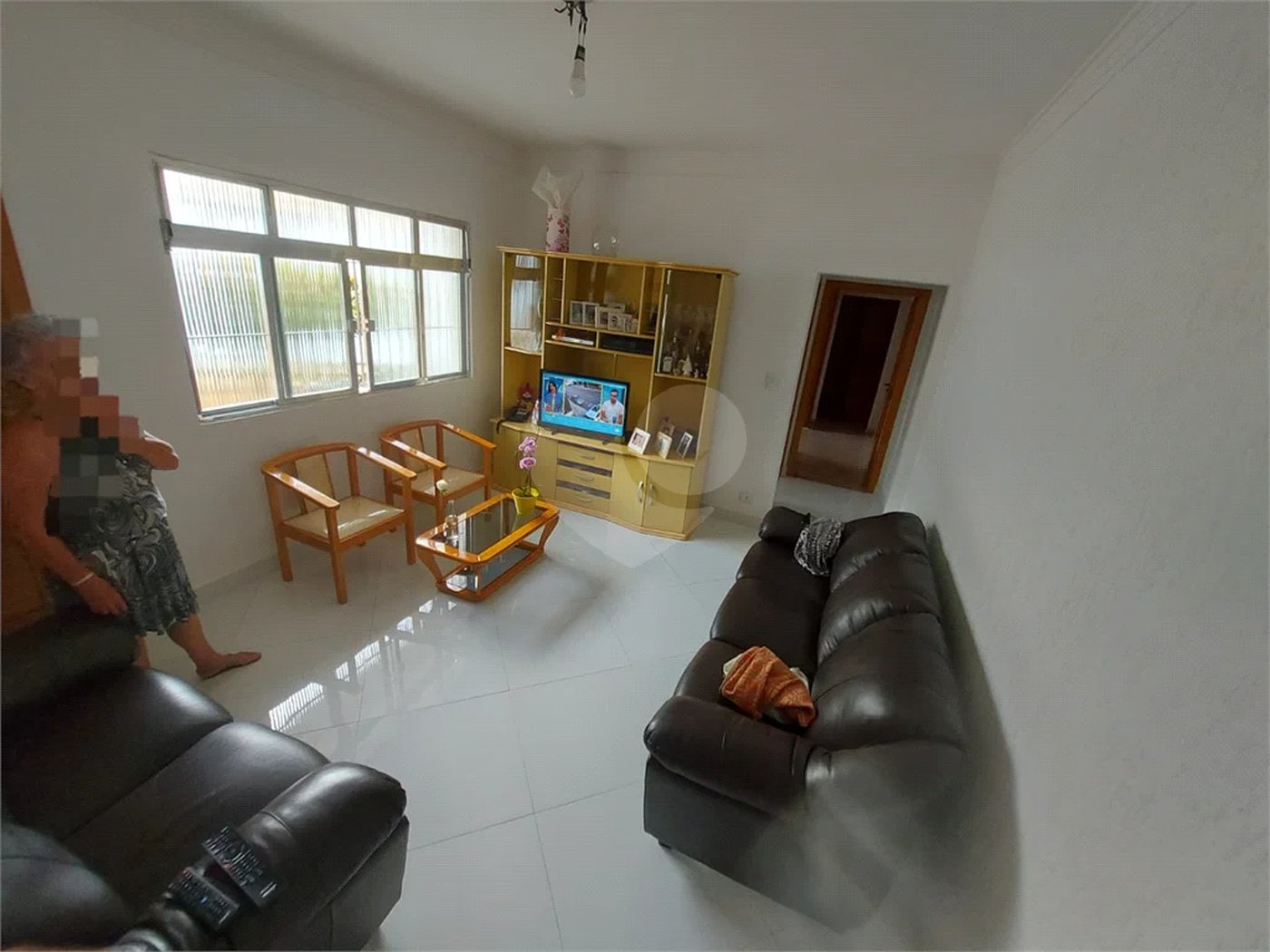 CASA TÉRREA À VENDA NA MOOCA - COM PORTEIRA FECHADA.