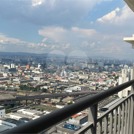 Apartamento á venda no 31o. andar com 126,53m2 COM VISTA PANORÂMICA PERMANENTE para a SERRA DA CANTAREIRA E PAULISTA, com 3 suítes e 2 vagas, Condomínio Clube,próximo do metro Brás. Estuda Proposta