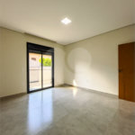 Indaiatuba - Condomínio Milano - Sobrado - 350 m² de terreno - 240 m² de área construída - 4 vagas de garagem, sendo 2 cobertas - Salas de estar e jantar integradas - 3 suítes com closet e varanda no pavimento superior - Escritório no térreo - Espaço gourmet com churrasqueira - Banheiro externo
