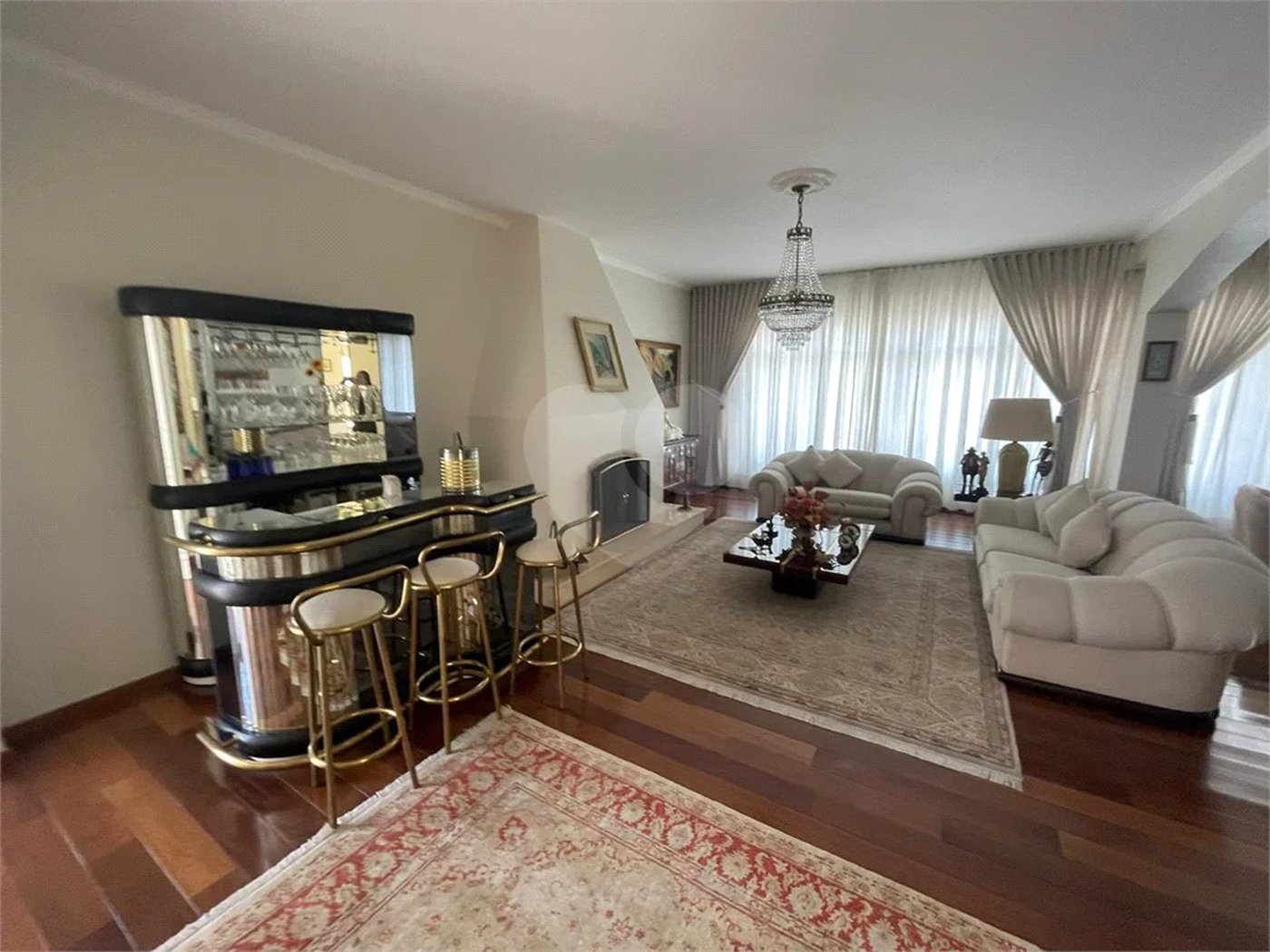 CASA TÉRREA EXCELENTE A VENDA NO TREMEMBÉ - 3 SUÍTES, PISCINA AREA GOURMET E 4 VAGAS DE GARAGEM
