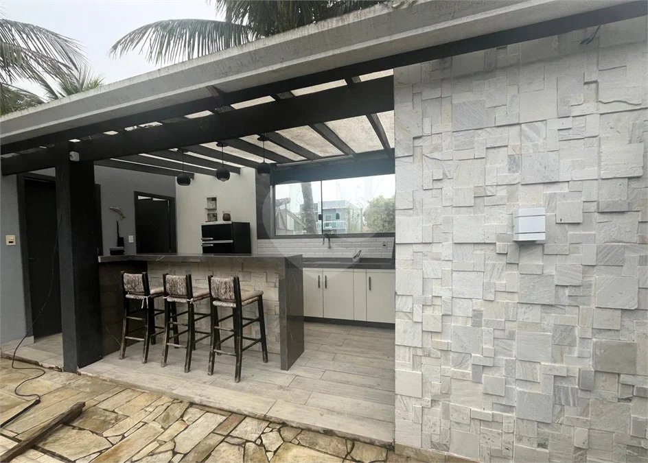 Casa à venda com 3 quartos, sendo 2 suítes, em Morada da Praia, Bertioga, SP