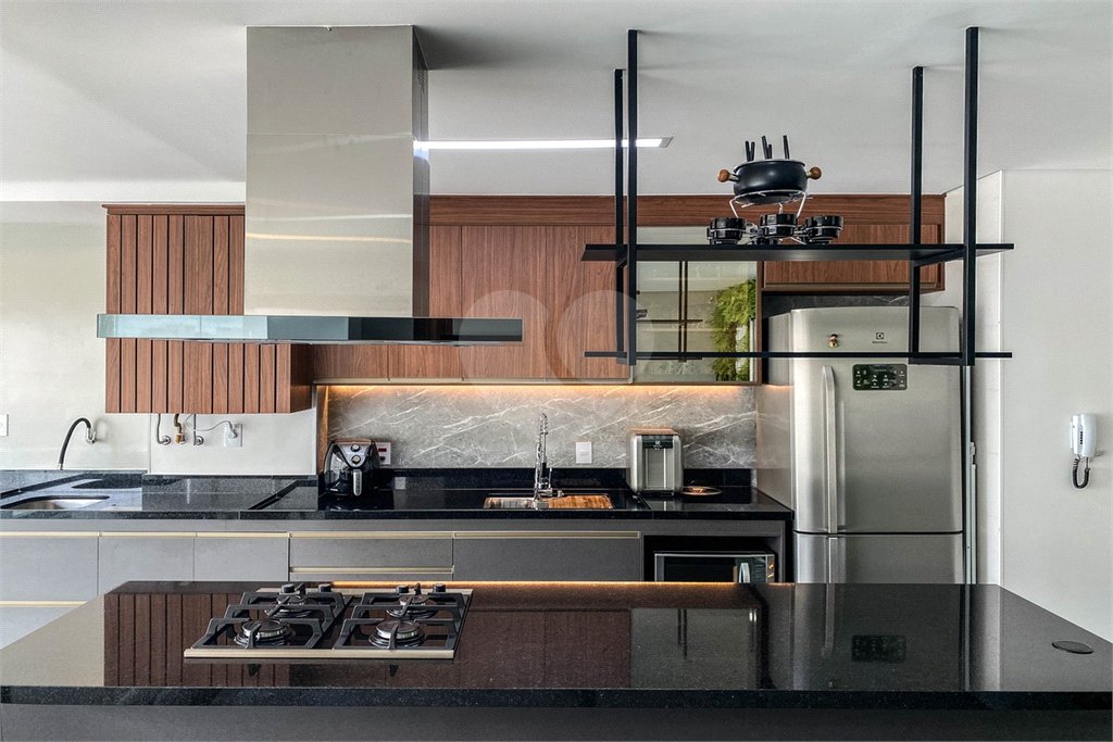 Apartamento Seminovo porteira fechada na Vila Mariana