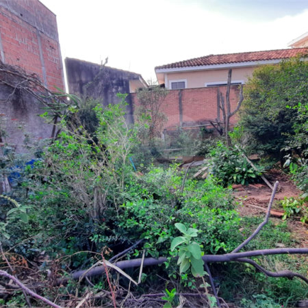 Terreno no Jardim Beatriz.