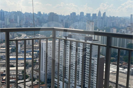 Apartamento á venda no 31o. andar com 126,53m2 COM VISTA PANORÂMICA PERMANENTE para a SERRA DA CANTAREIRA E PAULISTA, com 3 suítes e 2 vagas, Condomínio Clube,próximo do metro Brás. Estuda Proposta