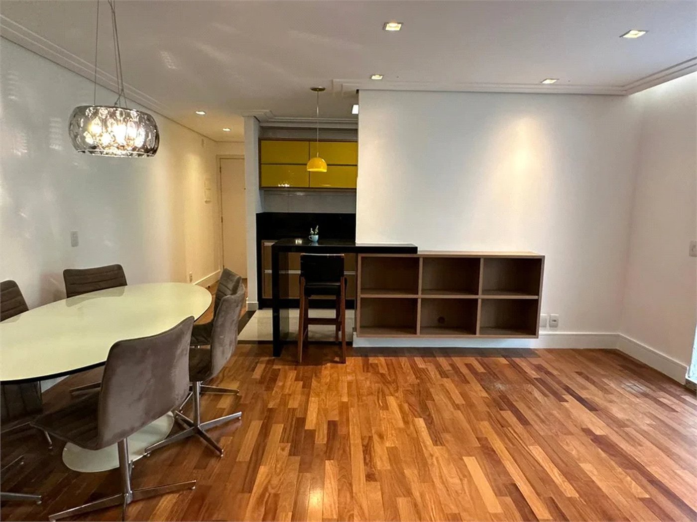 Apartamento à venda com 3 quartos, sendo 1 suíte,  em Lar São Paulo, São Paulo, SP
