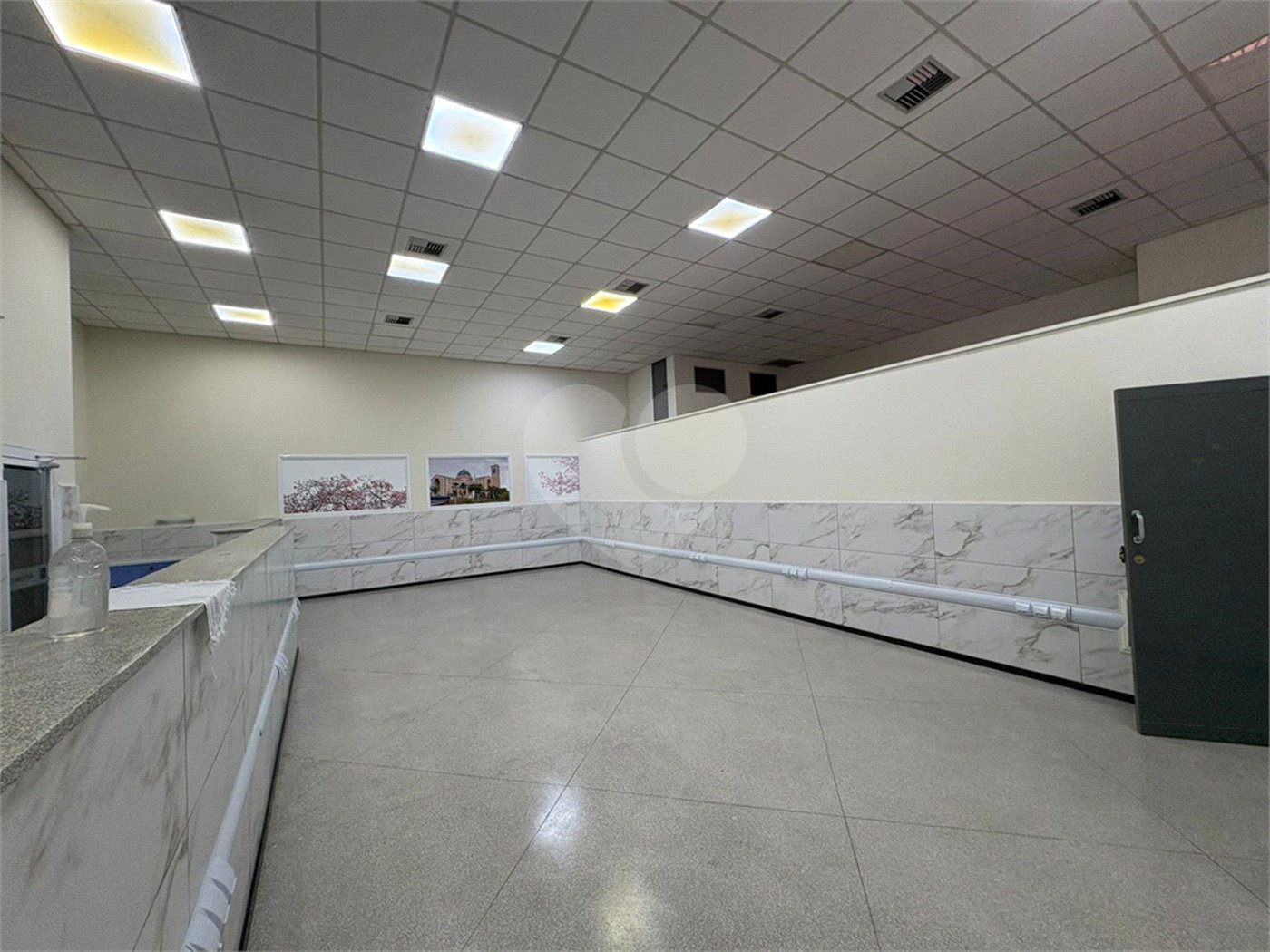 Galpão comercial á venda.