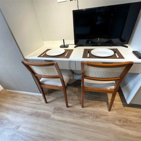 STUDIO EM MOEMA COM 1DORM AR CONDICIONADO EM MOEMA