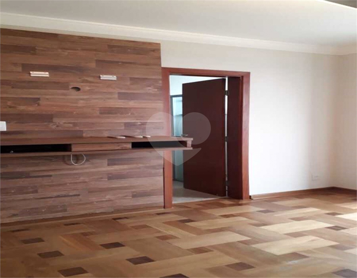 Lindo Apto Edifício Raquel Venda com Sacada gourmet.com 03 dormitórios 01 suíte