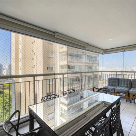 Apartamento à venda com 3 quartos, sendo 1 suíte, em Santo Amaro, São Paulo, SP