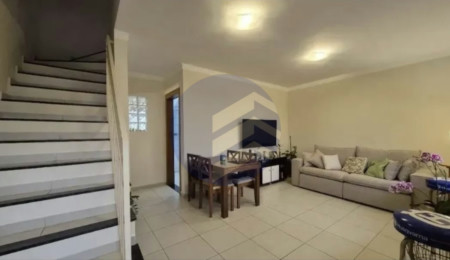 Casa à venda com 2 suítes em Jardim Monte Alegre, São Paulo, SP