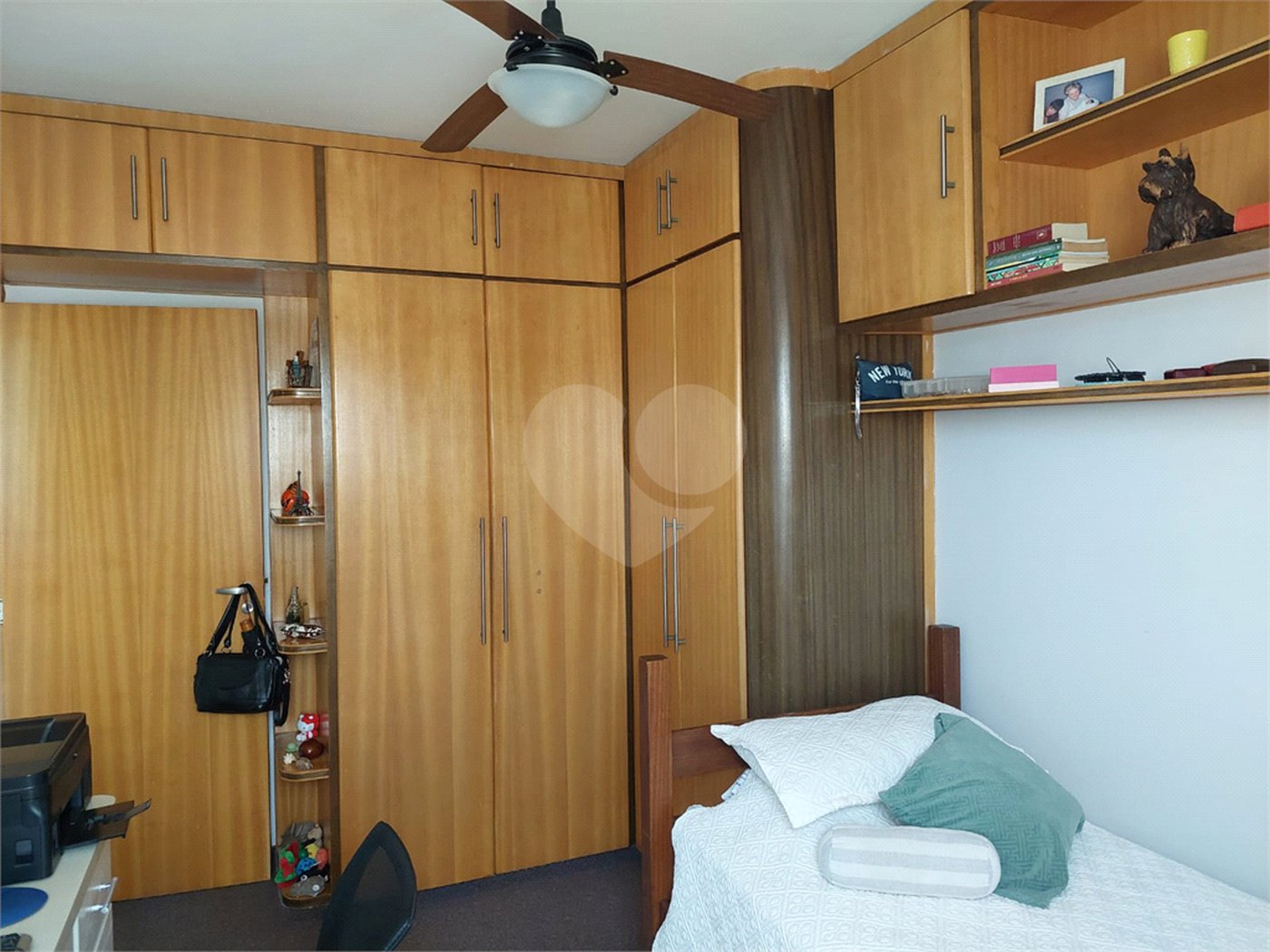 Apartamento de 70m² com 2 dormitórios e 1 vaga.