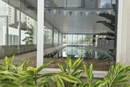 Oportunidade na Vila Leopoldina!! Apartamento com dois dormitórios, sendo uma suíte, dois banheiros, e com duas vagas.