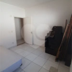 Casa comercial Ampla em frente ao Colégio Salesiano com 3 Salas, 1 Copa e Banheiro na Sobreloja em Santa Terezinha-Sp