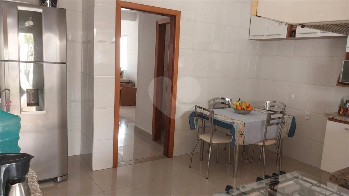 CONDOMÍNIO VALE DAS PALMEIRAS - CASA 3 QTOS + SUITE + PISCINA + GARAGEM 4 CARROS + ENERGIA SOLAR