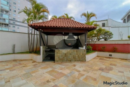 Apartamento com 150m², 3 dormitórios, sendo 1 suíte, 3 vagas de garagem, à venda no Tatuapé.