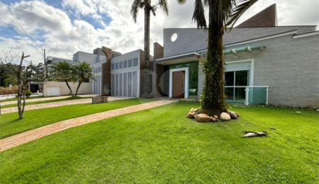 Casa à venda com 4 quartos, sendo 3 suítes, em Morada da Praia, Bertioga, SP