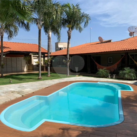 Casa à venda com 4 quartos, sendo 3 suítes, em Santos Dumont, Três Lagoas - MS