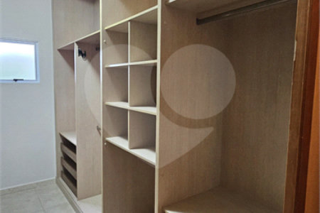 Casa Locação e Venda Condomínio Portal de Itaici 04 Dormitórios 02 suítes