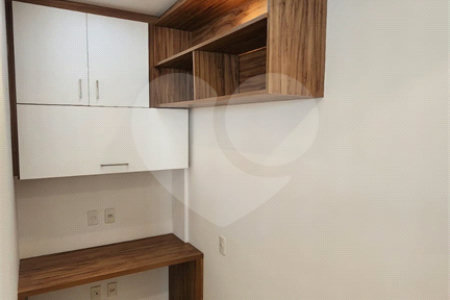 Apartamento no Condomínio Edifício Manaus em Ribeirão Preto para Venda