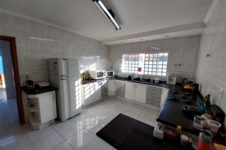 Sobrado à venda com 5 quartos, sendo 1 suíte,  em Terra Nobre, Louveira, SP