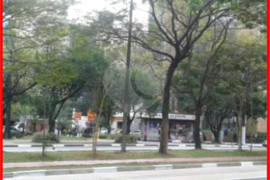 Sala à venda em Cidade Monções, São Paulo, SP