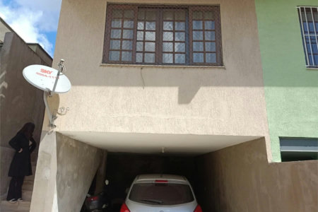 Casa à venda com 3 quartos, sendo 1 suíte, em Butantã, São Paulo, SP