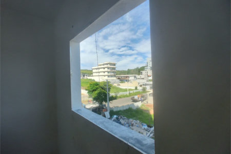 Apartamento 2 dormitórios com 1 vaga de garagem, excelente localização, programa MCMV, pagto parcelado