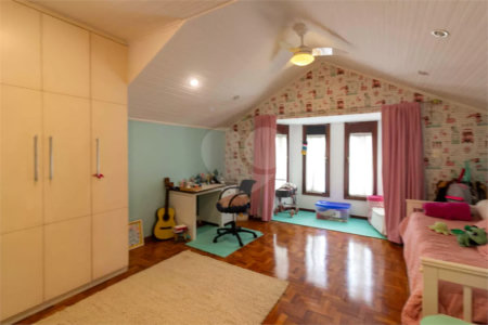Casa à venda com 3 quartos, sendo 1 suíte, em Jardim Marajoara, São Paulo, SP
