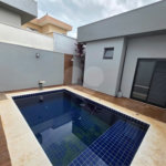 Casa térrea no Village Damha IV 3 quartos e piscina.